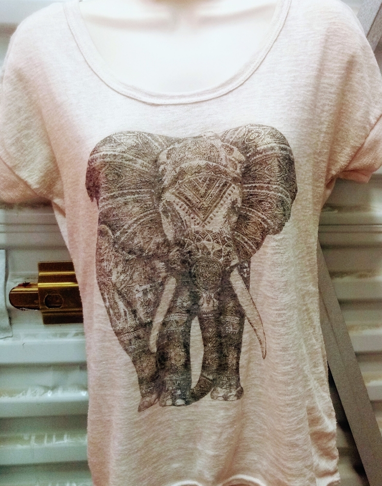 Knit elephant shirt